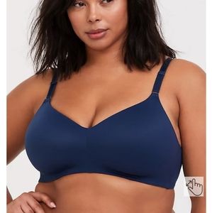 Navy smooth free wire bra